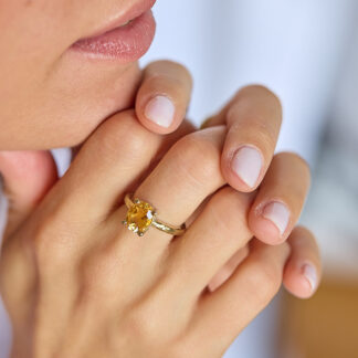 Anillo martelé Oval Citrino